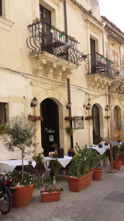 Casa Aretusa - Ortigia Holidays シラクーサ エクステリア 写真